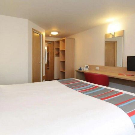 Travelodge London Feltham Luaran gambar