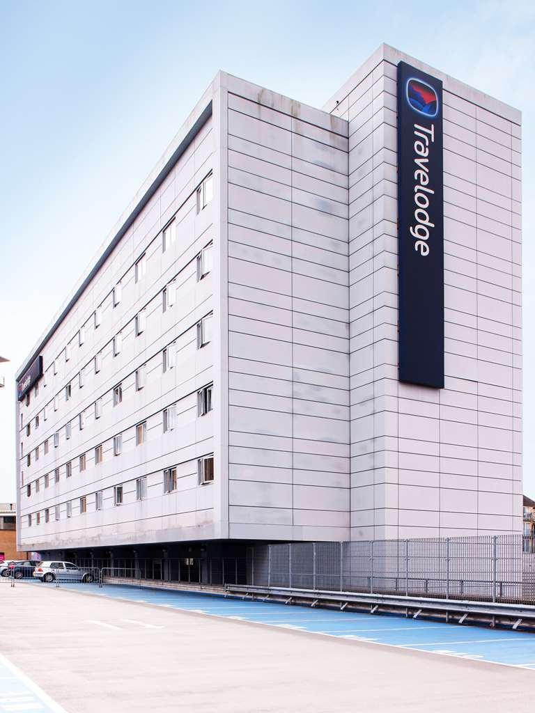 Travelodge London Feltham Luaran gambar
