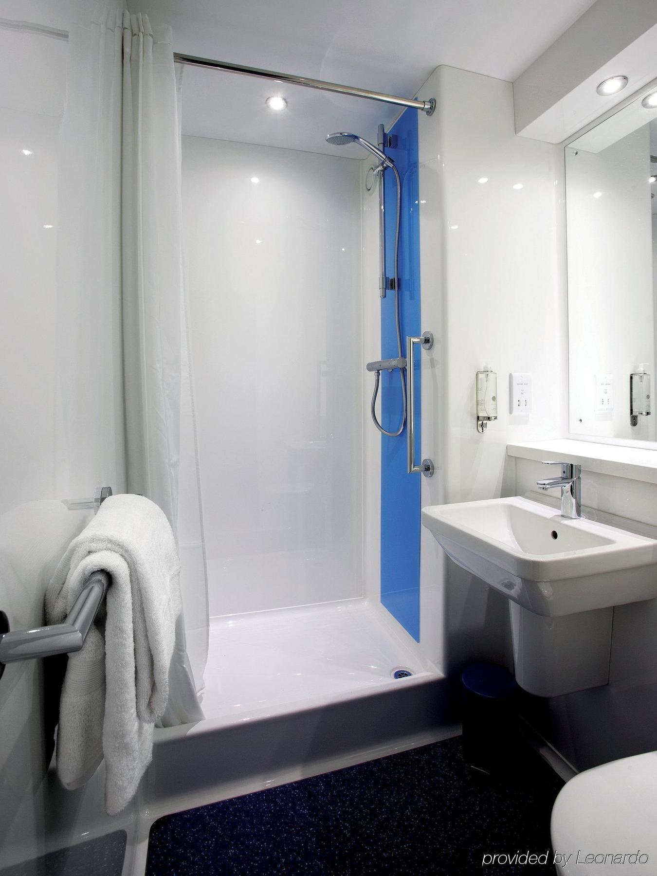Travelodge London Feltham Luaran gambar