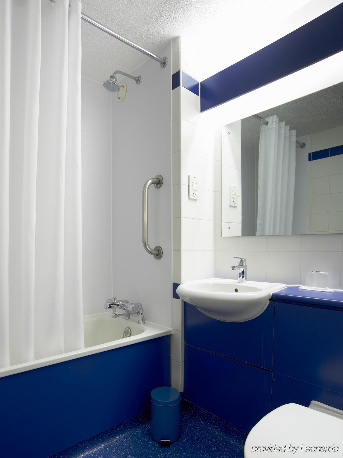 Travelodge London Feltham Luaran gambar