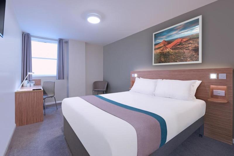 Travelodge London Feltham Luaran gambar